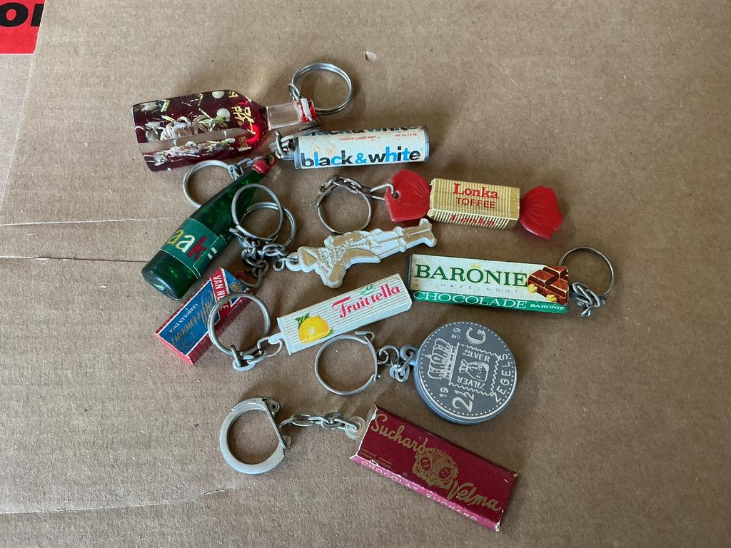 Aantal oude sleutelhangers jr 60, Ophalen of Verzenden, Gebruikt, Merk