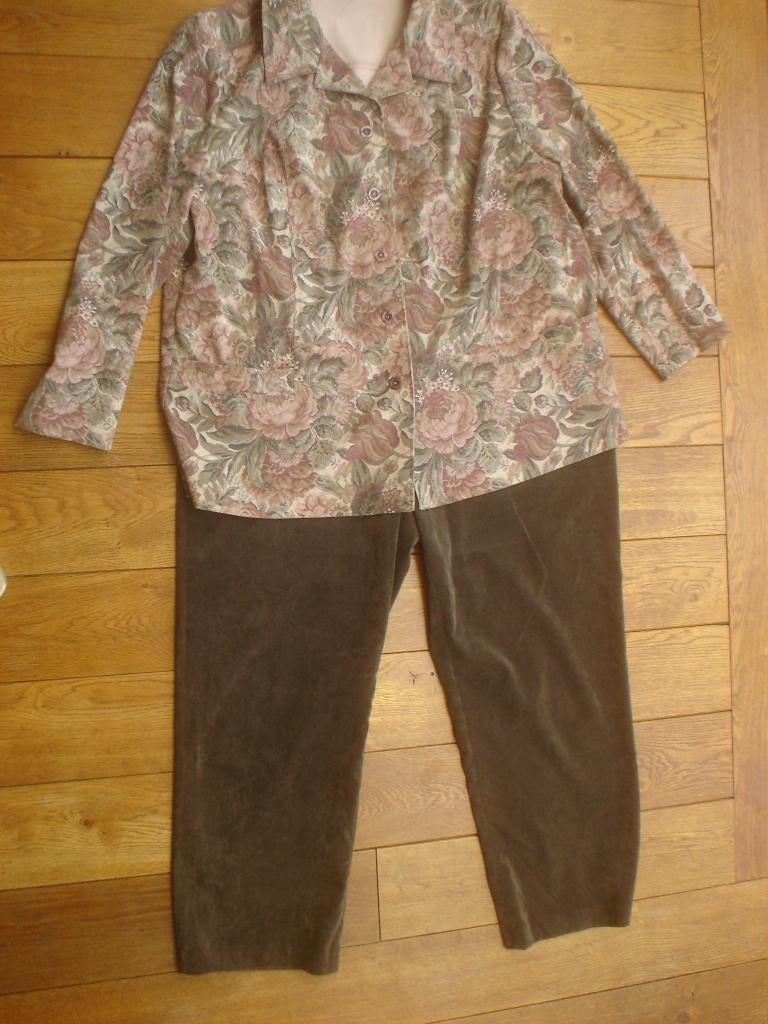 gebloemd jasje, maat 52, Kleding | Dames, Jasjes, Kostuums en Pakken, Overige kleuren, Verzenden, Maat 46/48 (XL) of groter, Jasje