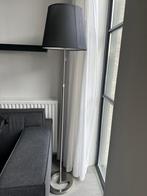 Staande lamp met zwarte kap, Ophalen, Gebruikt, Metaal, 150 tot 200 cm