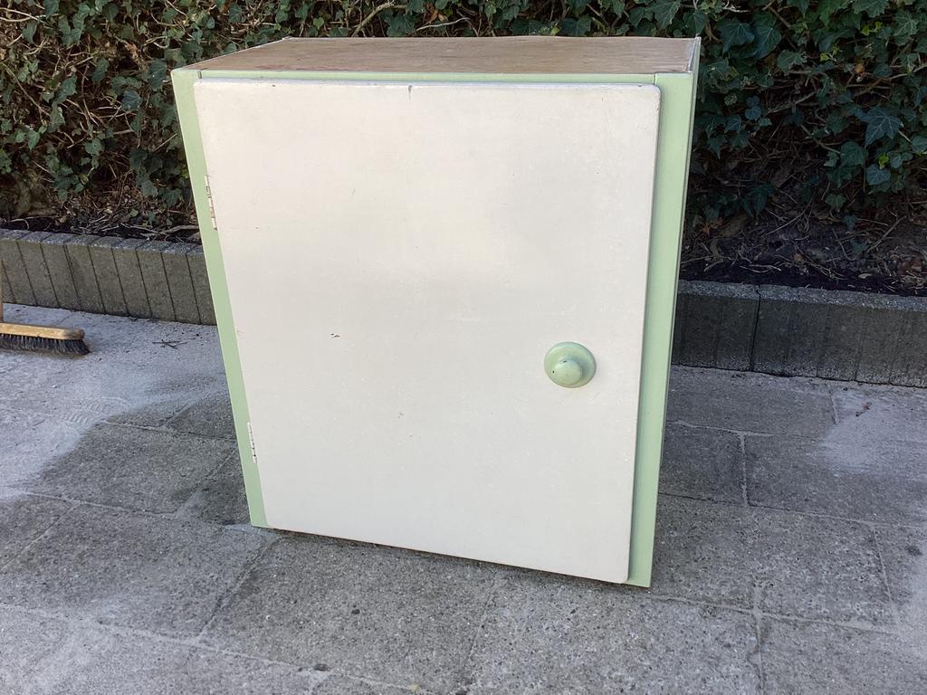 Mooi Bruynzeel jaren 50 keukenkastje 56 bij 30 bij 64., Verzamelen, Ophalen, Huis en Inrichting