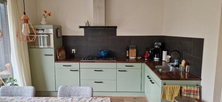 Complete keuken 21 maart af te halen, Huis en Inrichting, Keuken | Complete keukens, Gebruikt, Hoekkeuken, Groen, Kunststof, Ophalen
