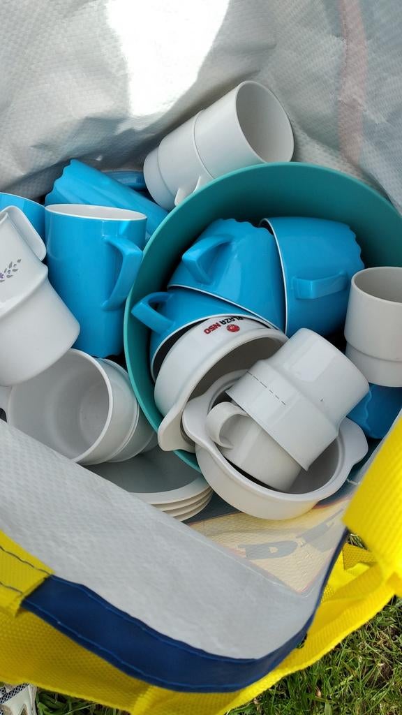 Waterkoker en diverse bekers/servies, Witgoed en Apparatuur, Waterkokers, 1 tot 2 liter, Ophalen, Gebruikt