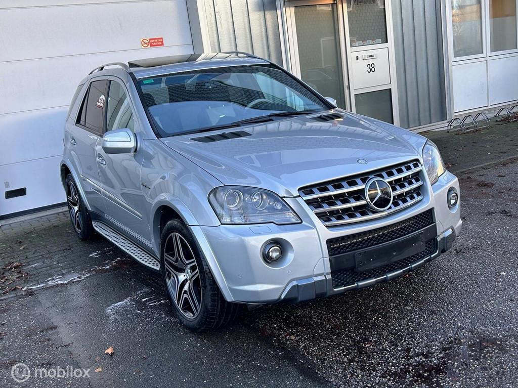 Mercedes ML63 AMG - 54.000 km, Auto's, Mercedes-Benz, Automaat, Bi-Xenon koplampen, Gebruikt, 2210 kg