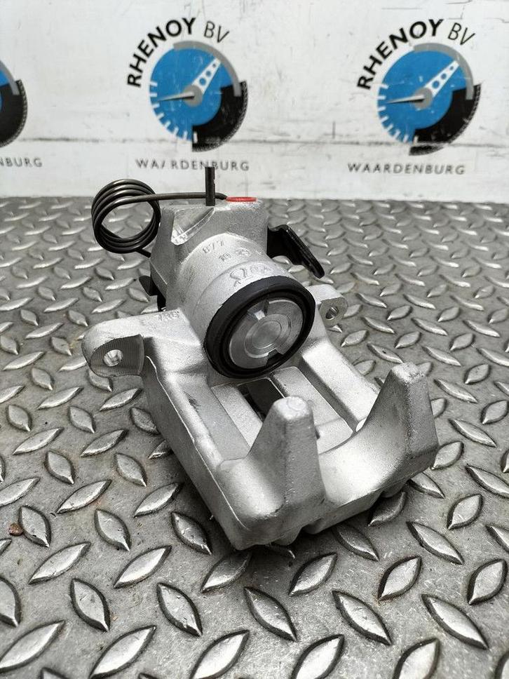 AUDI A4 REM KLAUW 8E0615423 2008, Auto-onderdelen, Remmen en Aandrijving, Gebruikt, ARN erkend, Stiba lid, Erkend duurzaam, Ophalen of Verzenden