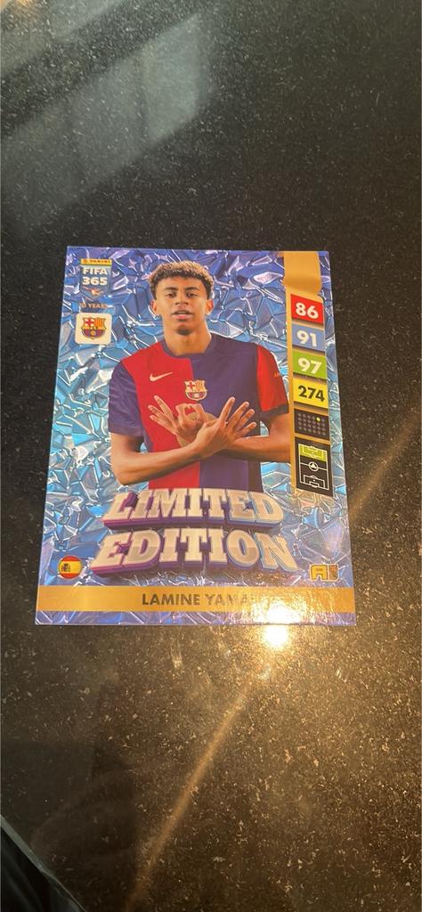 Lamine Yamal XXL Limited Edition kaart, Ophalen of Verzenden, Zo goed als nieuw, Buitenlandse clubs, Spelerskaart