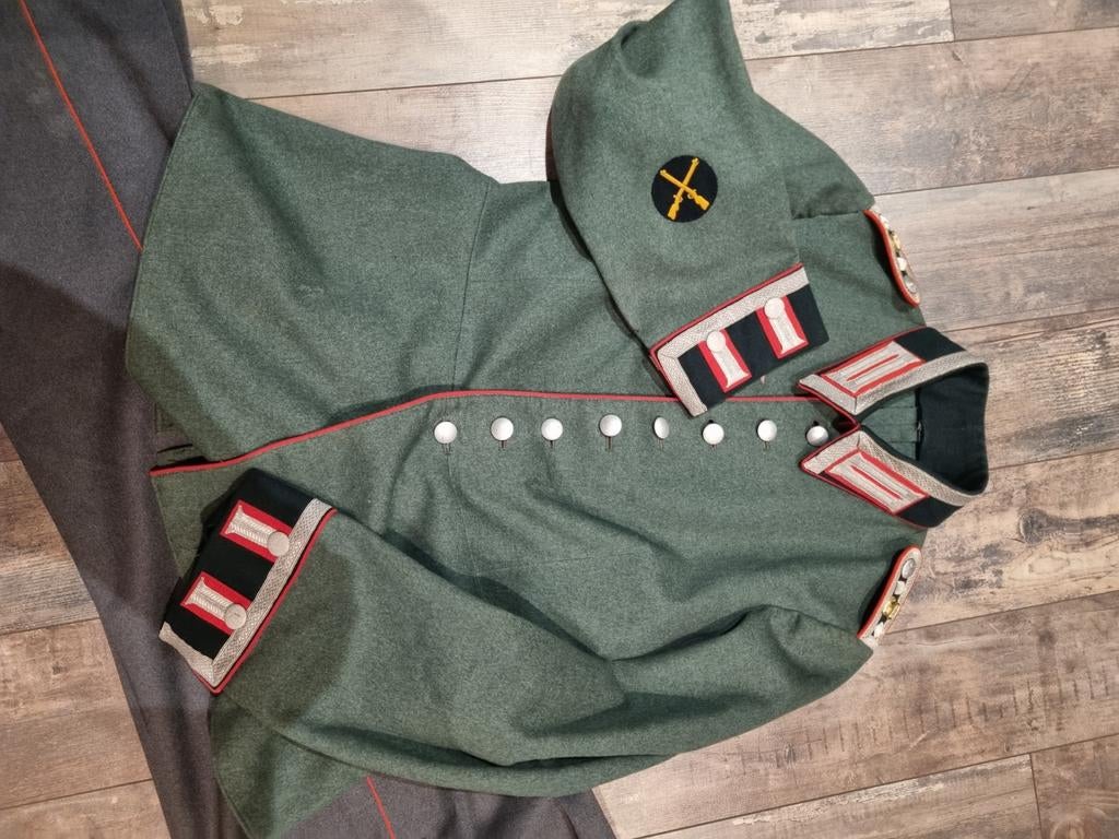 Duits WOII wehrmacht waffenrock artillerie, Ophalen of Verzenden, Duitsland