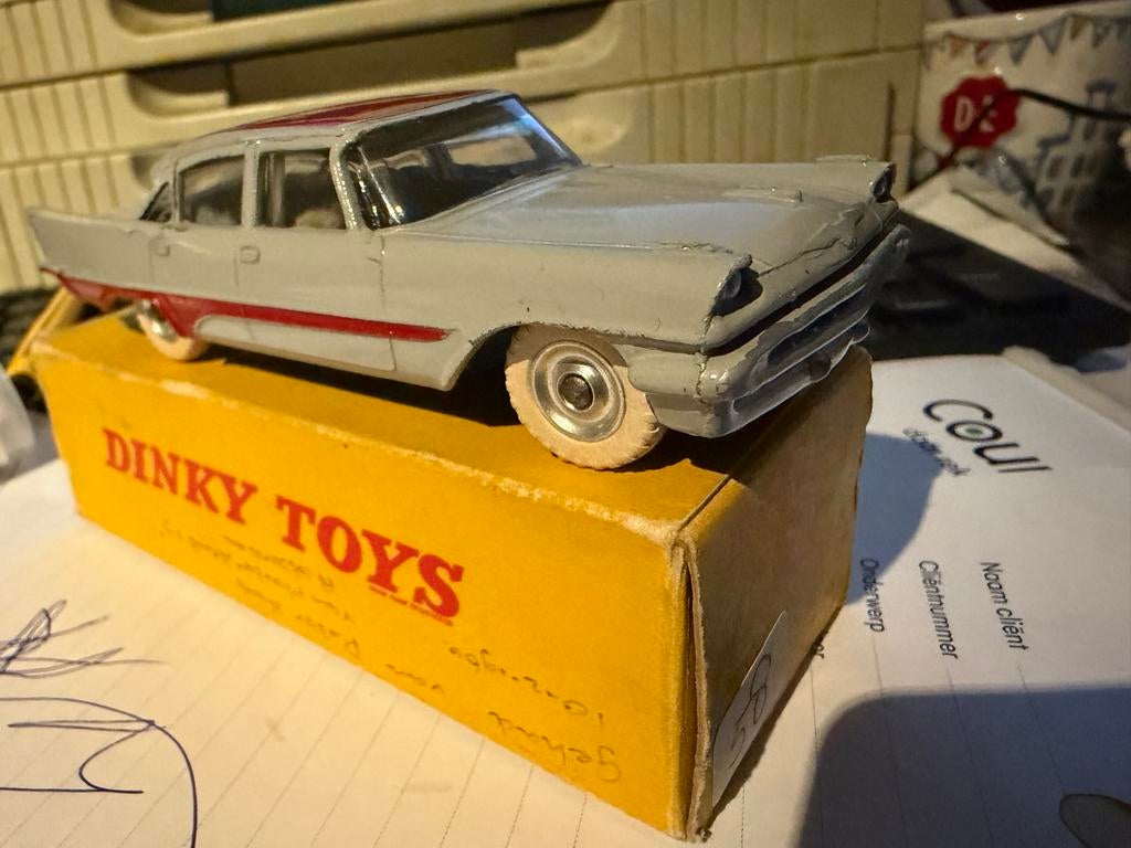 Dinky Toys Engeland DeSoto Fireflite met originele doos, D, Auto, Dinky Toys, Ophalen of Verzenden