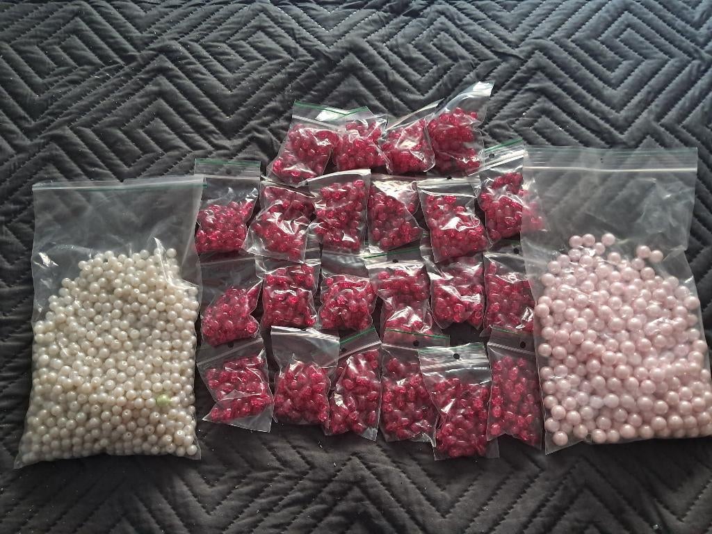 4, Partij Nieuwe Glaskralen 6 Euro Per Kilo, Hobby en Vrije tijd, Kralen en Sieraden maken, Ophalen, Nieuw, Kraal