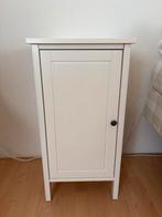 2 witte nachtkastjes, Huis en Inrichting, Slaapkamer | Nachtkastjes, Ophalen, Minder dan 45 cm, Zo goed als nieuw, 70 cm of meer