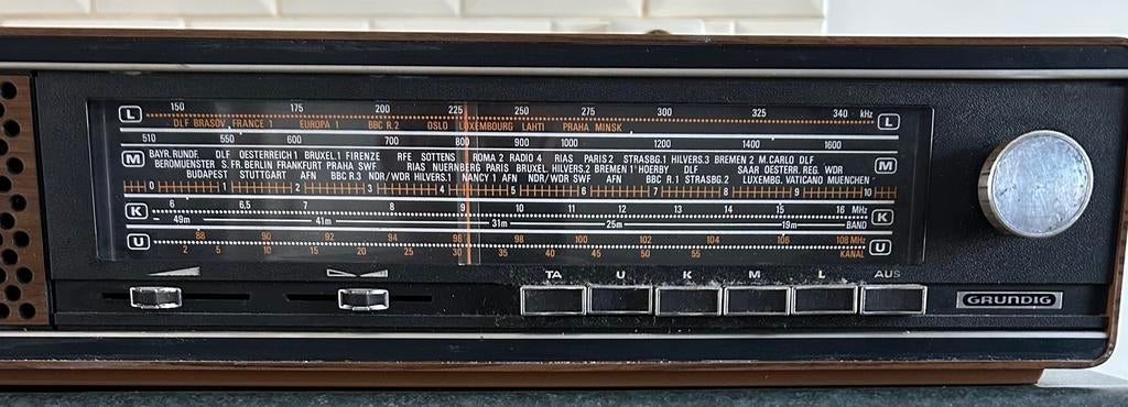Oude Grundig radio, Ophalen, Gebruikt