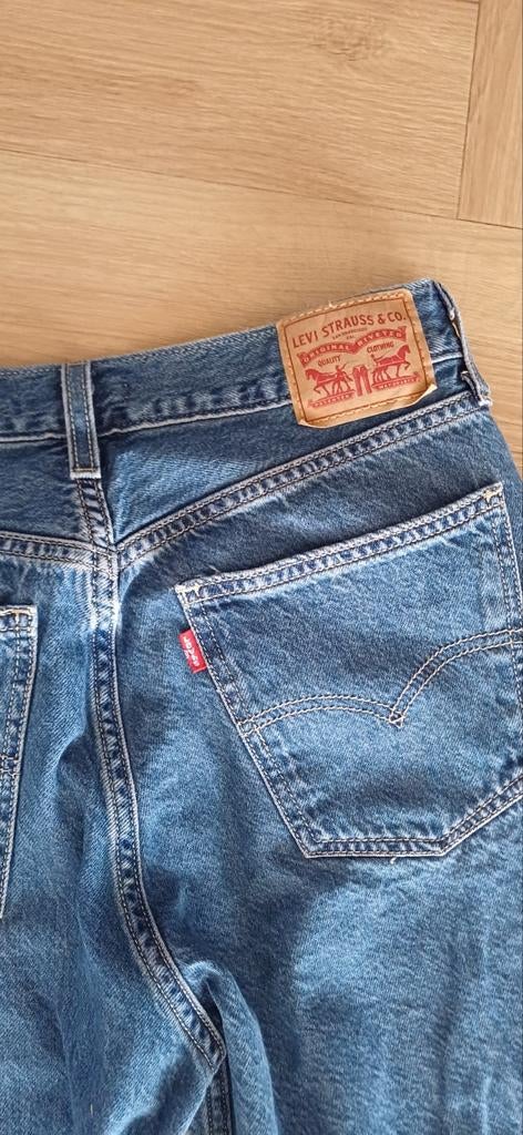 Levi's Straight fit 28x32 zgan, Blauw, Ophalen of Verzenden, Zo goed als nieuw, W28 - W29 (confectie 36)
