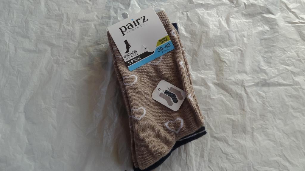 Sokken , maat 41, NIEUWE en ook ZGAN sokken met GRATIS een, Ophalen of Verzenden, Nieuw