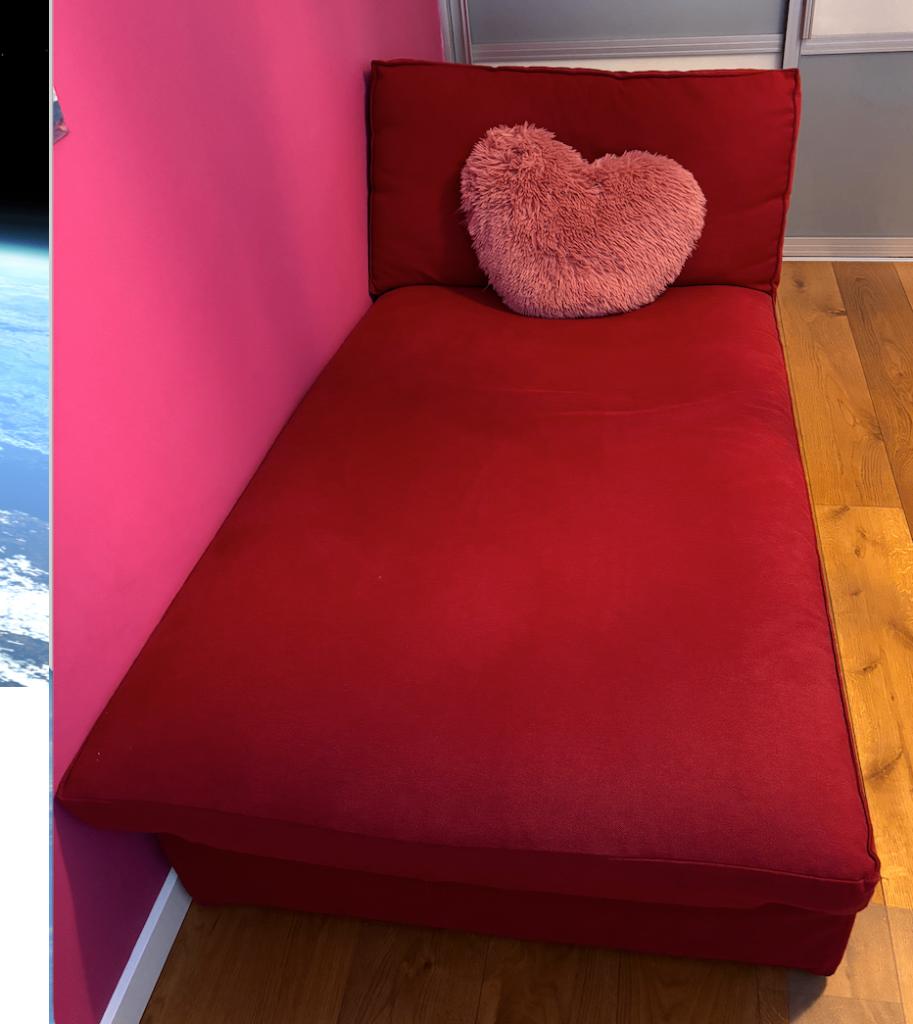 KIVIK chaise longue rood, Huis en Inrichting, Banken | Sofa's en Chaises Longues, Ophalen, Gebruikt, Eenpersoons, 150 cm of meer