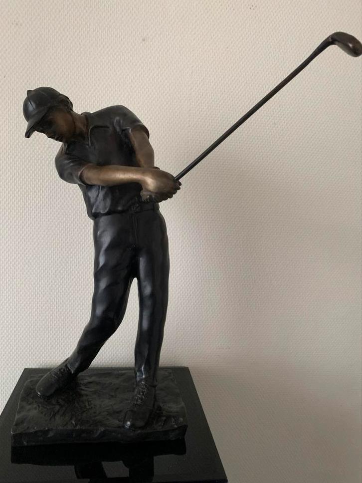 Bronzen beeld van een golfer, Antiek en Kunst, Kunst | Beelden en Houtsnijwerken, Ophalen