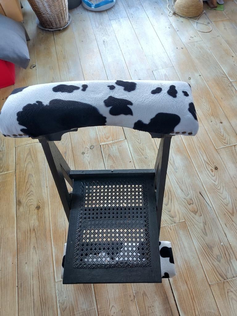 Antieke bidstoel uit kerk in goede staat, Antiek en Kunst, Antiek | Meubels | Stoelen en Banken, Ophalen