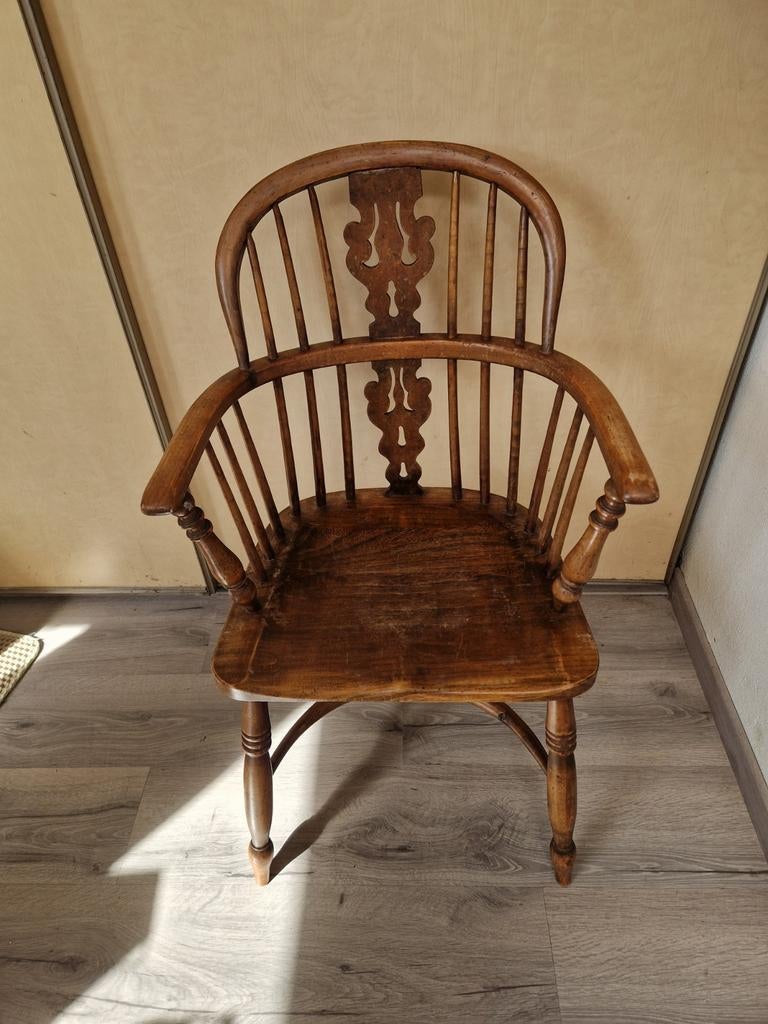 Antieke Windsor stoelen, Ophalen