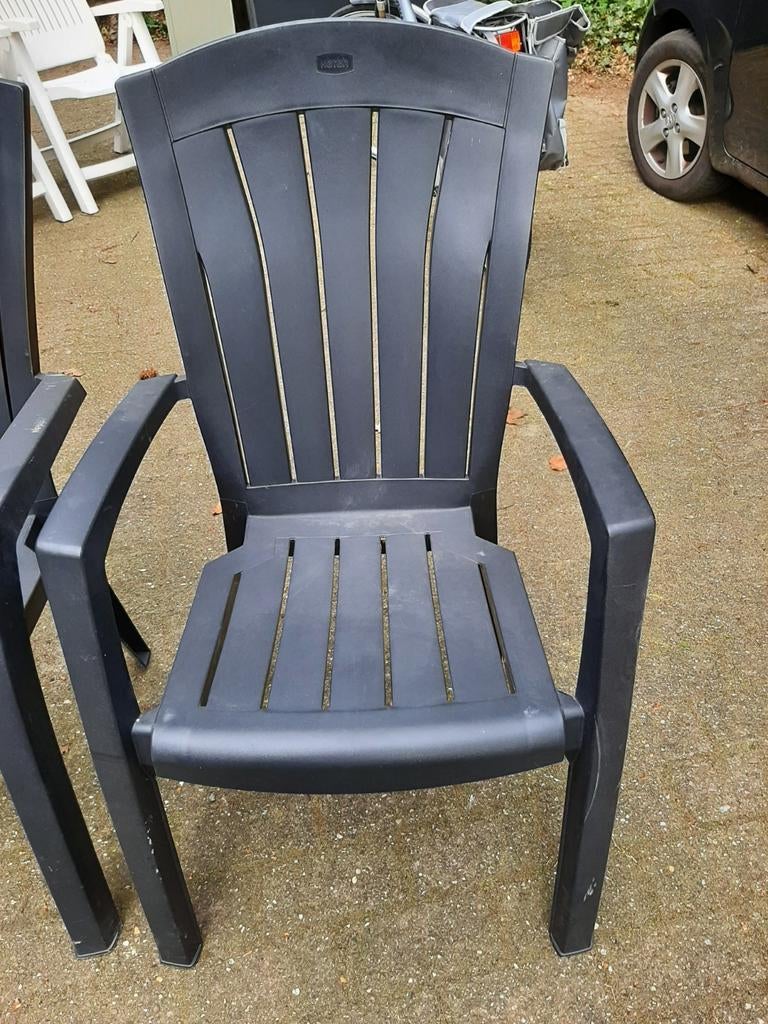 2 Keter zwarte verstelbare tuinstoelen, Ophalen