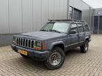 Jeep Cherokee 4.0i Limited 4x4, Auto's, Gebruikt, 1535 kg, Zwart, Bedrijf