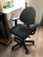 GRATIS! Degelijke bureaustoel met wieltjes, Ophalen, Gebruikt, Zwart, Bureaustoel