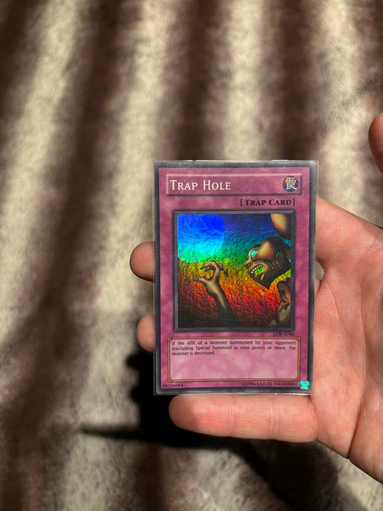Yugioh LOB Trap Hole, Ophalen of Verzenden, Zo goed als nieuw