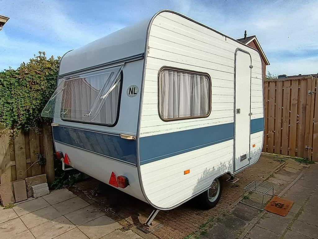 Adria 305 SL 1980 vintage nette caravan, Particulier, 500 - 750 kg, Adria