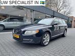 Volvo V70 2.0 Limited Edition 191.000KM ! Leer Navi Clima Cr, Auto's, Voorwielaandrijving, Gebruikt, Zwart, Blauw