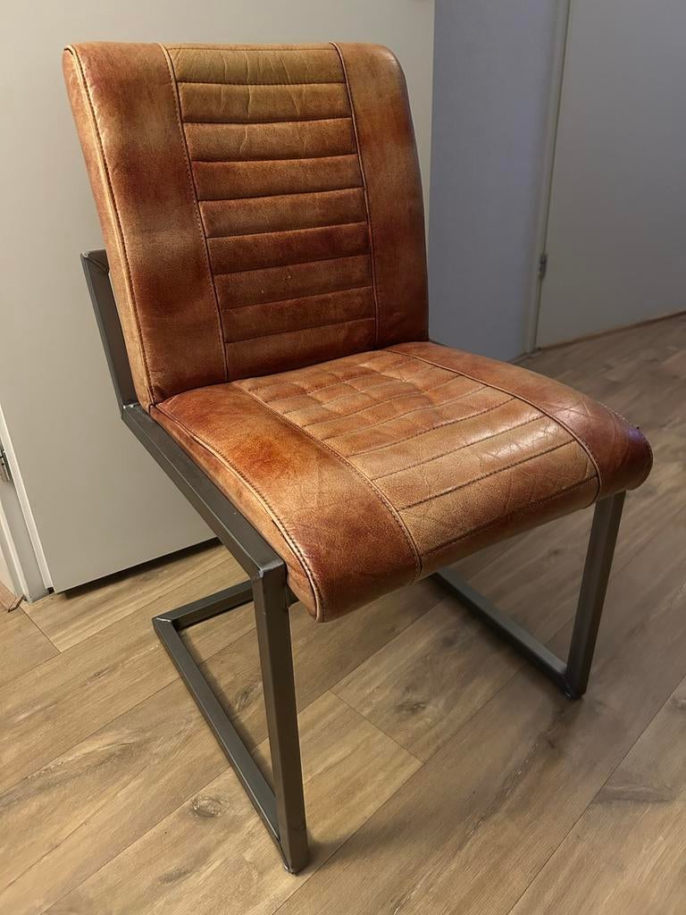 Leren eetkamerstoel met verkleuring bovenzijde, Ophalen, Gebruikt, Bruin, Leer