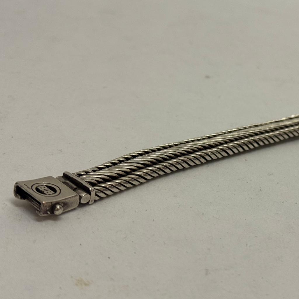 Buddha to Buddha Edwin Small, Buddha to Buddha, Zo goed als nieuw, Support@buddhatobuddha.com, Buddha to Buddha
Herengracht 419
1017 BP Amsterdam
Netherlands