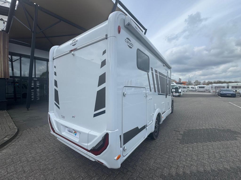 Carado T328 AUTOMAAT !!, Caravans en Kamperen, Campers, Automaat, Chemisch toilet, Standaard zit, Ringverwarming