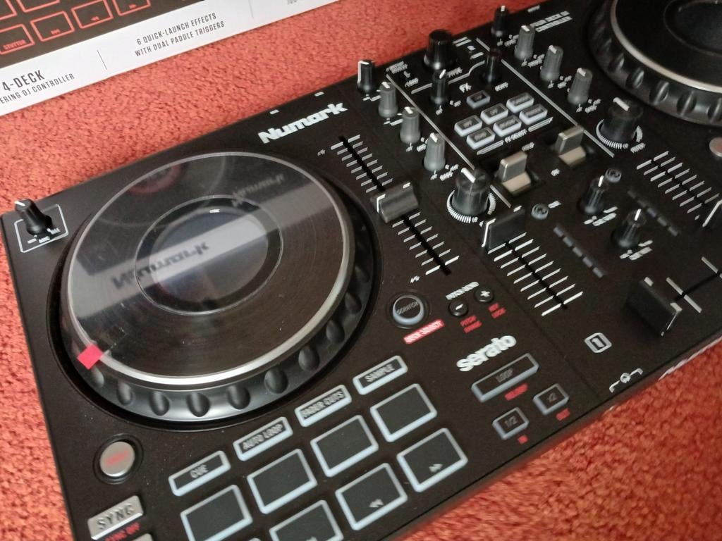 NUMARK *Mixtrack Platinum FX , Muziek en Instrumenten, Ophalen, Zo goed als nieuw, Numark