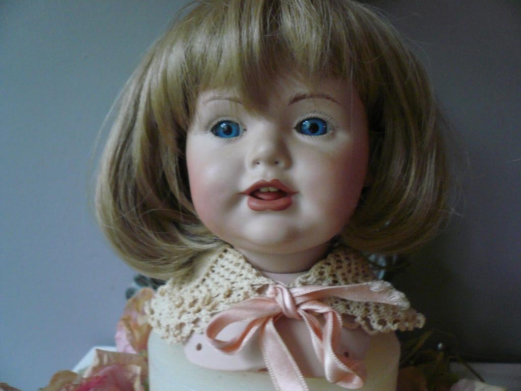 Porselein kinderkopje hoofdje pruikje, Ophalen of Verzenden