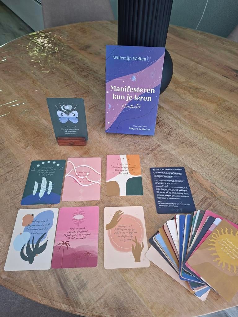 Manifesteren kun je leren kaartendeck Willemijn Welten, Ophalen of Verzenden, Zo goed als nieuw, Tarot of Kaarten leggen, Overige typen