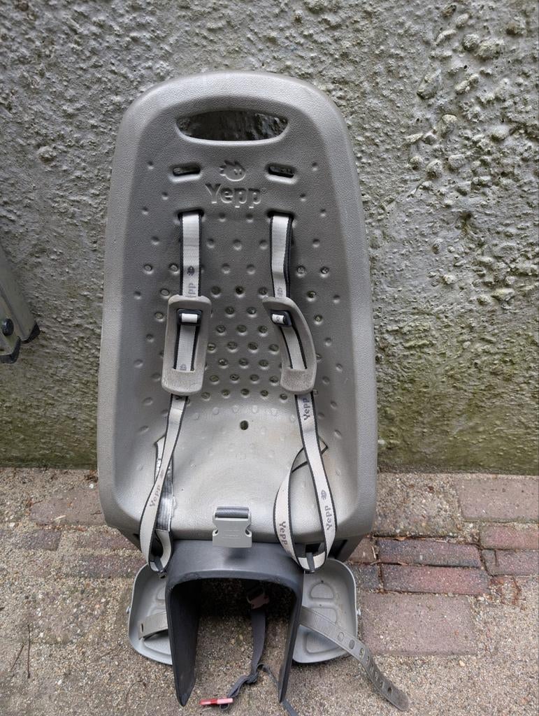Yepp fietsstoeltje achter, Ophalen of Verzenden, Gebruikt, Voetsteuntjes