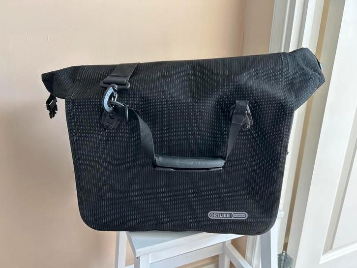 Ortlieb fietstas, waterdicht, met bevestigingsmateriaal, Fietsen en Brommers, Fietsaccessoires | Fietstassen, Zo goed als nieuw