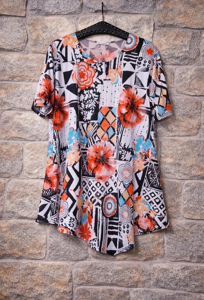 Magna  tuniek/ T-shirt  52-54, Kleding | Dames, Grote Maten, Magna, Ophalen of Verzenden, Zo goed als nieuw, Blouse of Tuniek