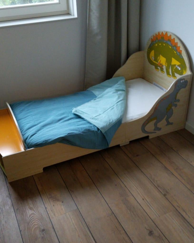 Peuterbed Kidkraft + matras: uiterlijk zaterdagavond halen!, Ophalen, Gebruikt, 140 tot 160 cm, 70 tot 85 cm