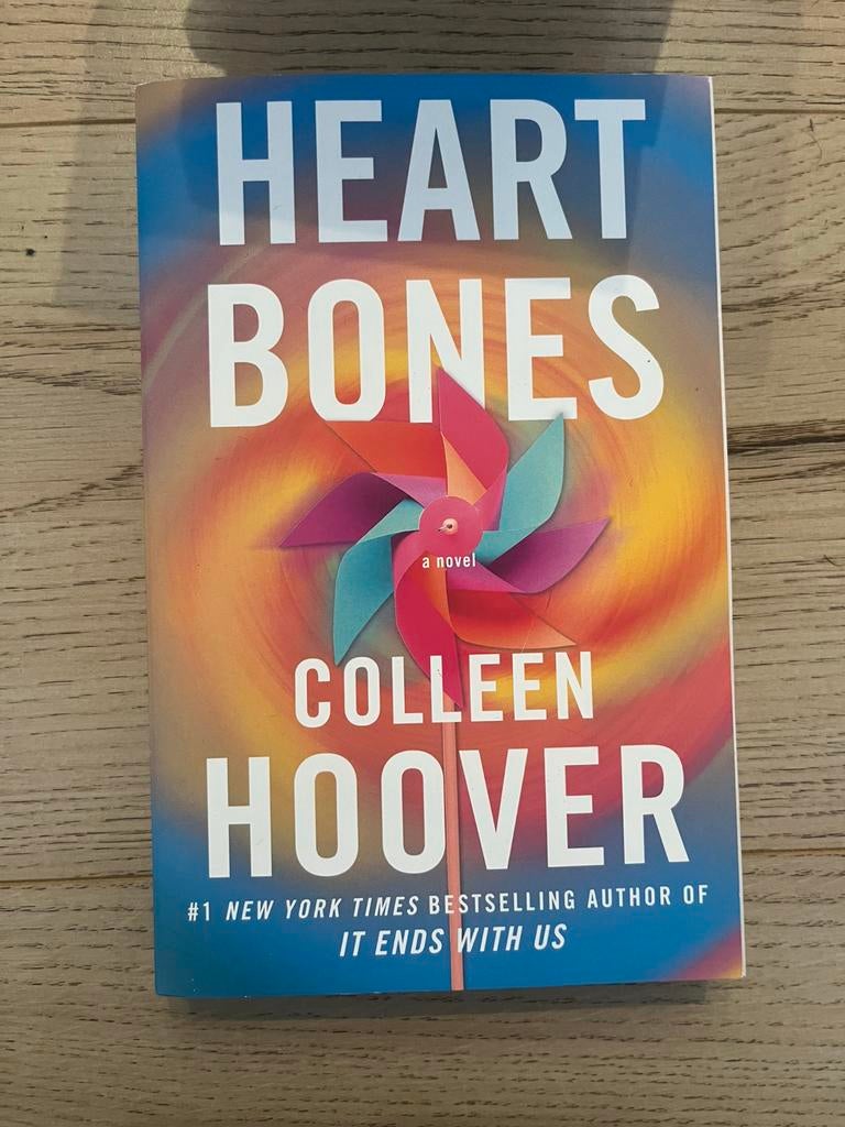 Heart Bones - Colleen Hoover, Boeken, Romans, Verzenden, Zo goed als nieuw, Amerika