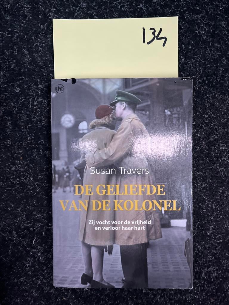 De Geliefde van de Kolonel - Susan Travers, Boeken, Oorlog en Militair, Ophalen of Verzenden, Tweede Wereldoorlog, Zo goed als nieuw