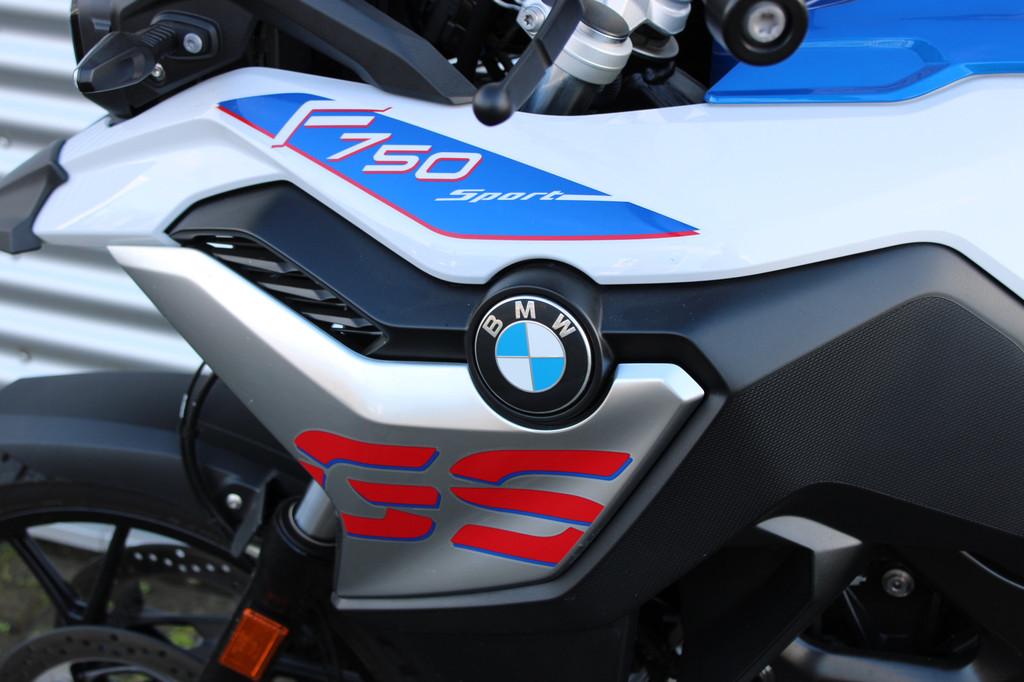 BMW F 750 GS (bj 2024), Motoren, Motoren | BMW, 853 cc, Handvatverwarming, Spaansland 10
7543BG  ENSCHEDE, NL, Meer dan 35 kW