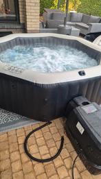 Jacuzzi. Intex. 6 persoons, Ophalen, Gebruikt, Pomp