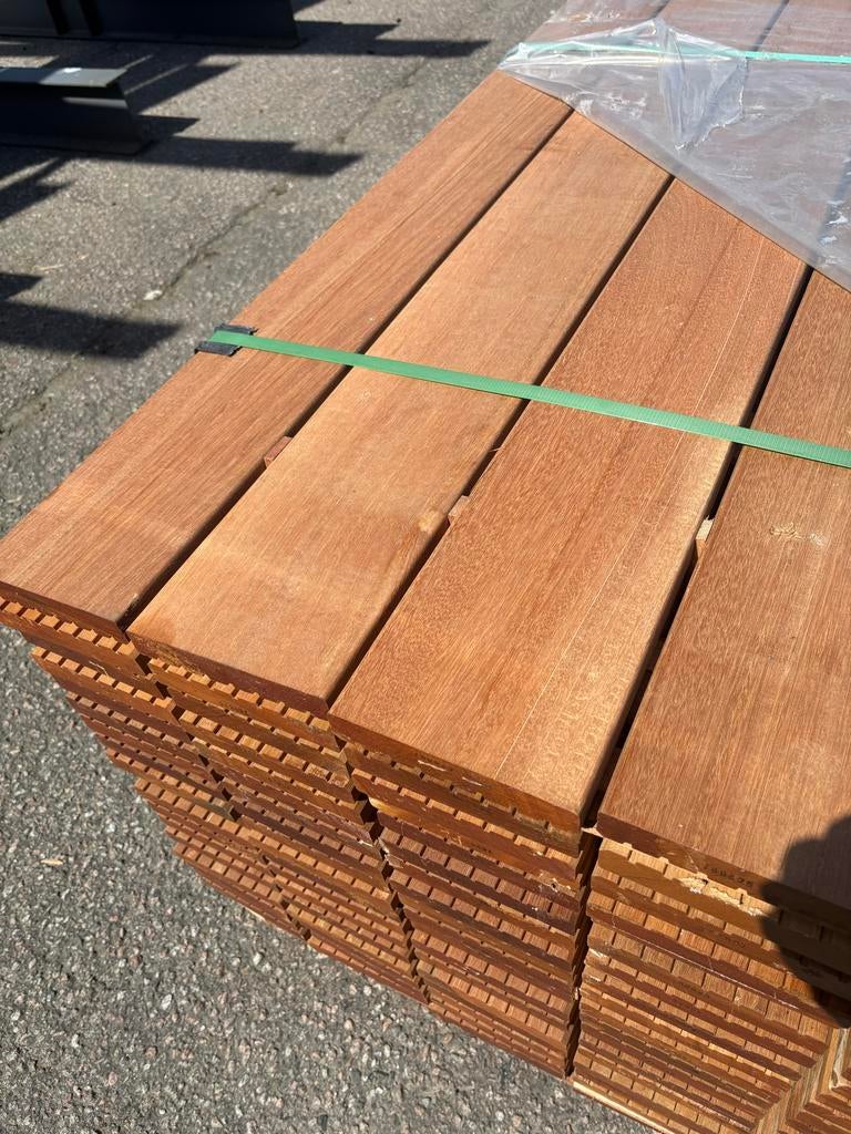 Echte Bankirai 25mm Yellow Balau Hardhout Planken, Tuin en Terras, Palen, Balken en Planken, Ophalen, Planken, Nieuw, Hardhout