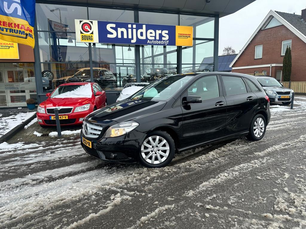 Mercedes-Benz B-klasse 180 Ambition NAVI/STOELVERWARMING, Voorwielaandrijving, Euro 5, Gebruikt, 1295 kg