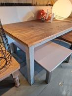Robuuste houten tafel met metalen onderstel, Ophalen of Verzenden, Gebruikt