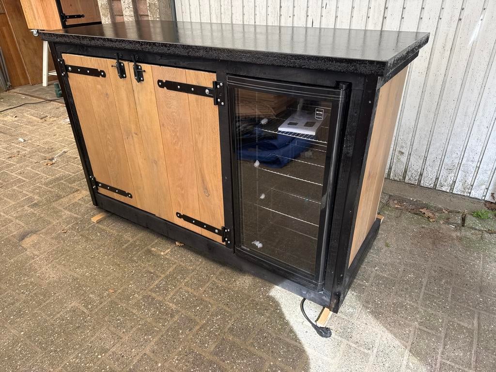 Buitenkeuken met nieuwe koelkast - 160x65 cm, Ophalen, Zo goed als nieuw, Vrijstaand