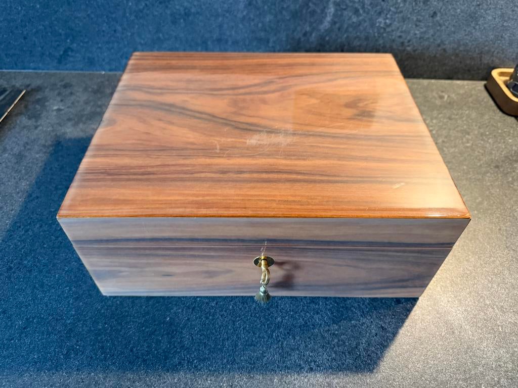 Humidor met boveda packs, Verzamelen, Rookartikelen, Aanstekers en Luciferdoosjes, Ophalen of Verzenden, Gebruikt, Tabaksdoos of Verpakking