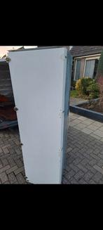 koelkast en vriezer werken goed,, Ophalen of Verzenden, Zo goed als nieuw, Minder dan 60 cm, 160 cm of meer
