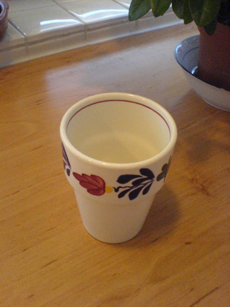 Boerenbont ontbijtbord met chip, melkbeker met chip, Huis en Inrichting, Keuken | Servies, Gebruikt, Ophalen of Verzenden, Bord(en)