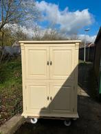 Crèmekleurige houten kast met lades en opbergruimte, Huis en Inrichting, Ophalen of Verzenden, Gebruikt