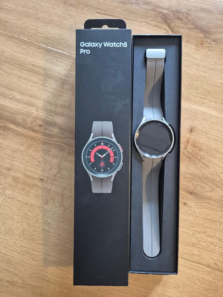 Samsung Galaxy Watch5 Pro, Samsung ⌚️, Ophalen of Verzenden, Zo goed als nieuw, Grijs