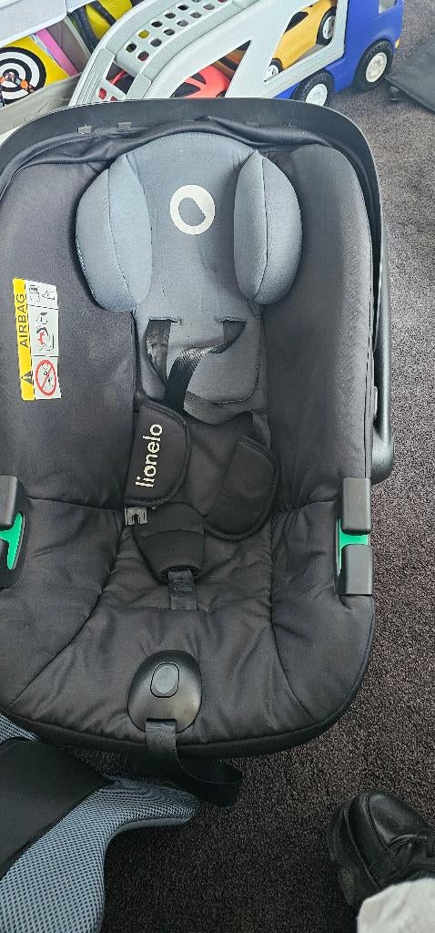 Lionelo, Kinderen en Baby's, Autostoeltjes, Zo goed als nieuw, Overige merken, 0 t/m 13 kg, Autogordel, Zijbescherming, Ophalen